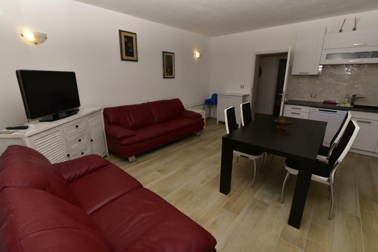 Apartments Matthew & Oscar Porat  Exterior foto